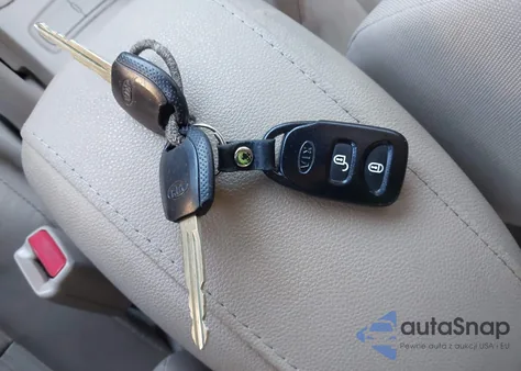 2010 Kia Sportage Lx z USA, uszkodzony, nr VIN KNDKG3A47A7728270